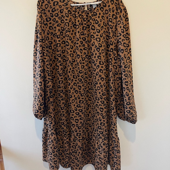 Ava & Viv Dresses & Skirts - Ava & Viv Brown and Black Leopard Print Blouse